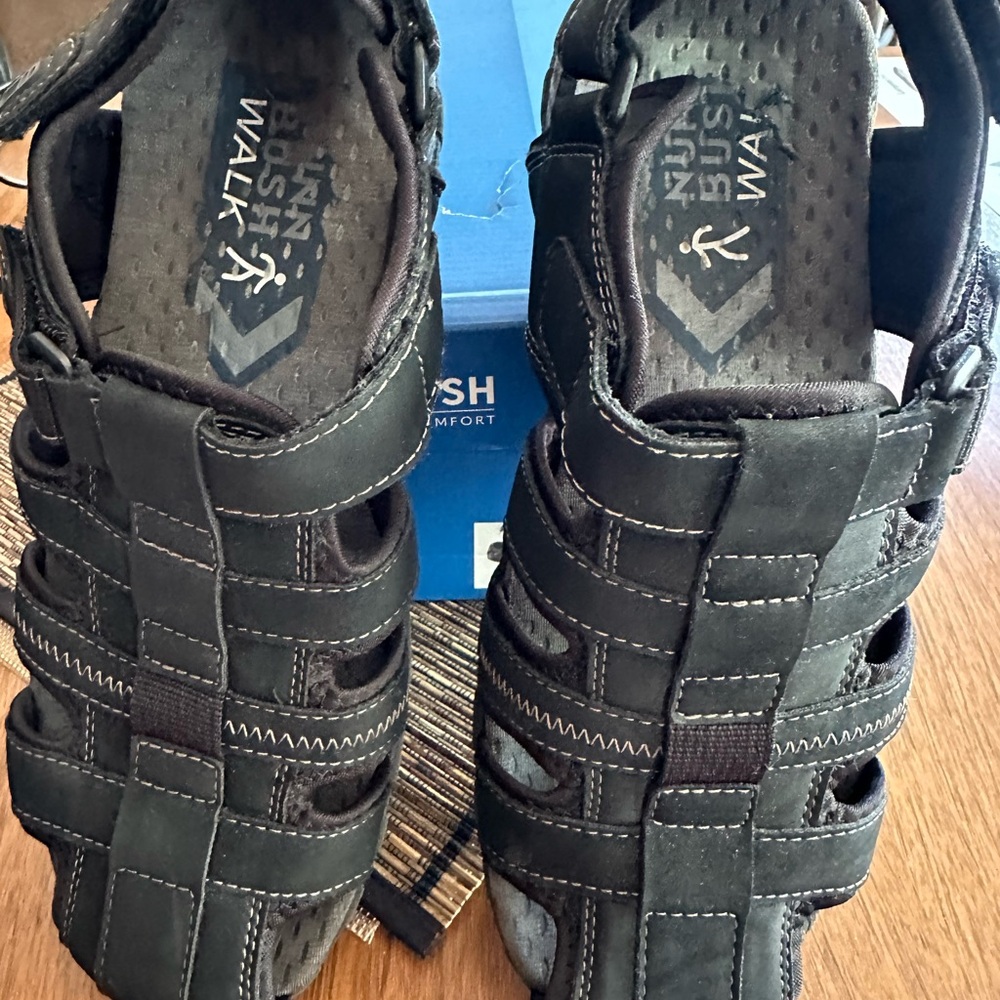 Nunn Bush Black Outdoor Sandals with Durable Straps